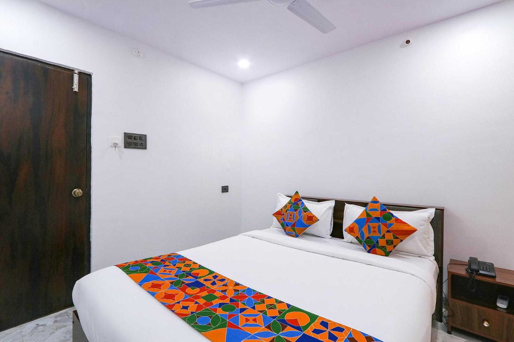 Fabhotel Relax Inn Hyderabad Ngoại thất bức ảnh